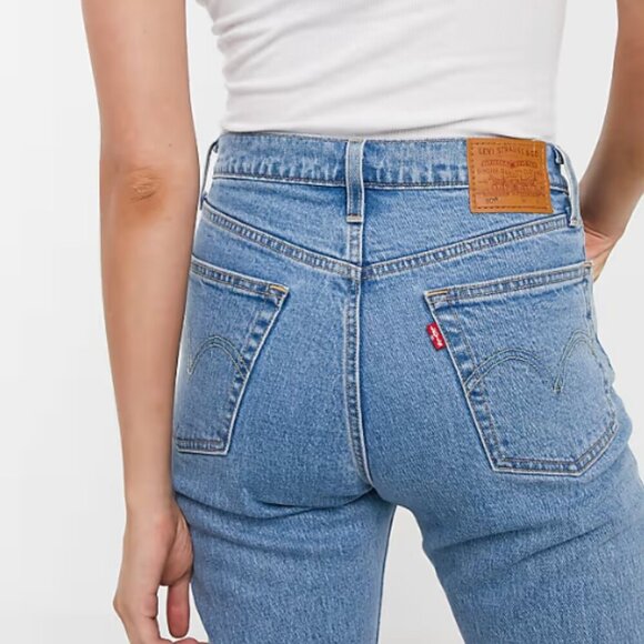 Levi's Women's 501 S Button Fly Size 27 Medium Wash Raw Hem Busted Knee EUC - Picture 15 of 15